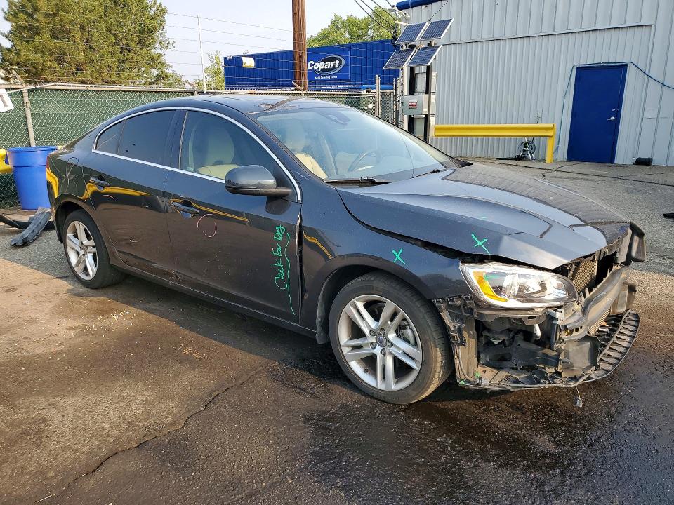 Photo 4 from auction – 2015 VOLVO S60 with VIN YV140MFK4F1363691