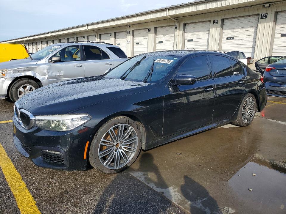 صورة رقم 1 من المزاد - 2018 BMW 540 مع VIN WBAJE5C53JWA94237