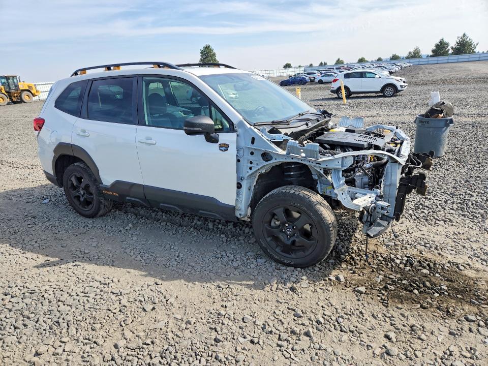 Photo 4 from auction – 2022 SUBARU FORESTER with VIN JF2SKAMC1NH415853
