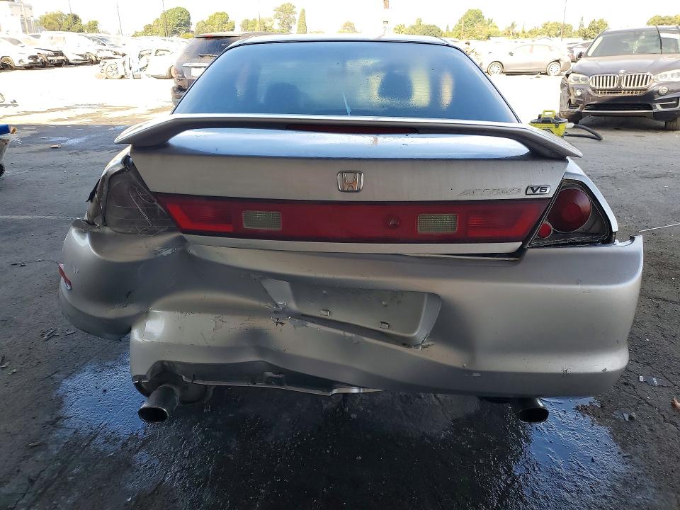 Photo 6 from auction – 2000 HONDA ACCORD with VIN 1HGCG2252YA037149