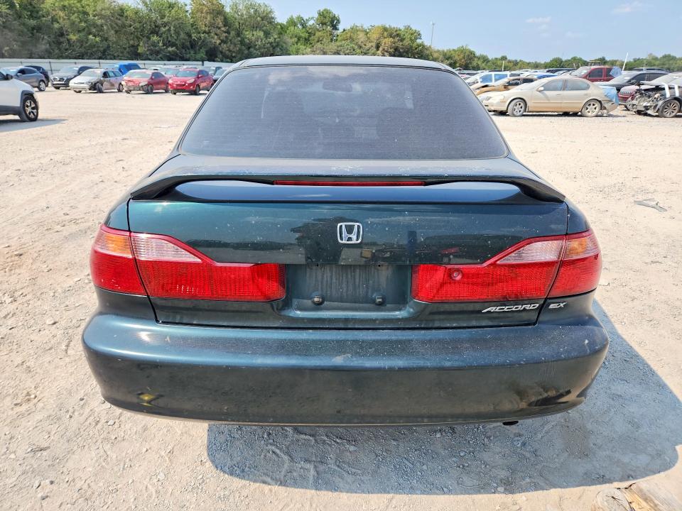 Photo 6 from auction – 2000 HONDA ACCORD with VIN JHMCG5666YC039752