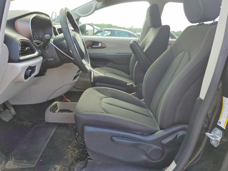 Photo 7 from auction – 2020 CHRYSLER VOYAGER with VIN 2C4RC1AGXLR107762