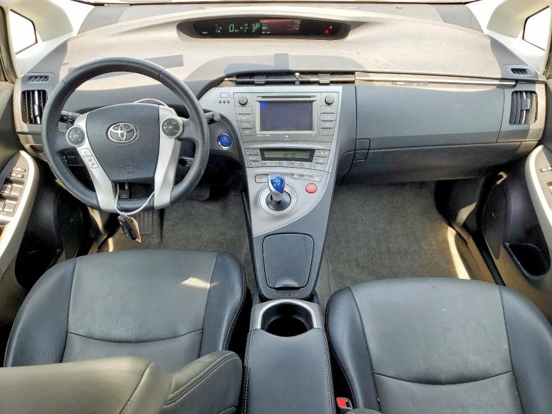 Photo 8 from auction – 2014 TOYOTA PRIUS with VIN JTDKN3DU3E1819112