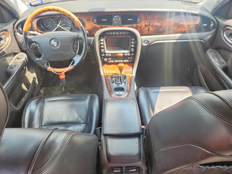 Photo 8 from auction – 2007 JAGUAR XJ8 with VIN SAJWA71B67SH14329