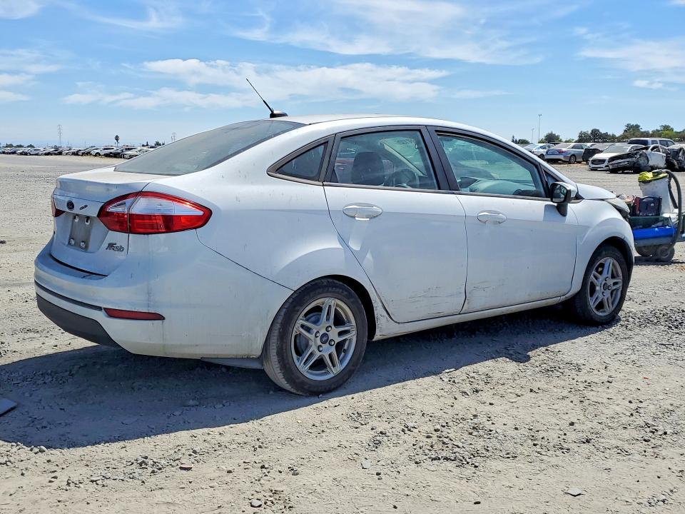Photo 3 from auction – 2017 FORD FIESTA with VIN 3FADP4BJ6HM131894