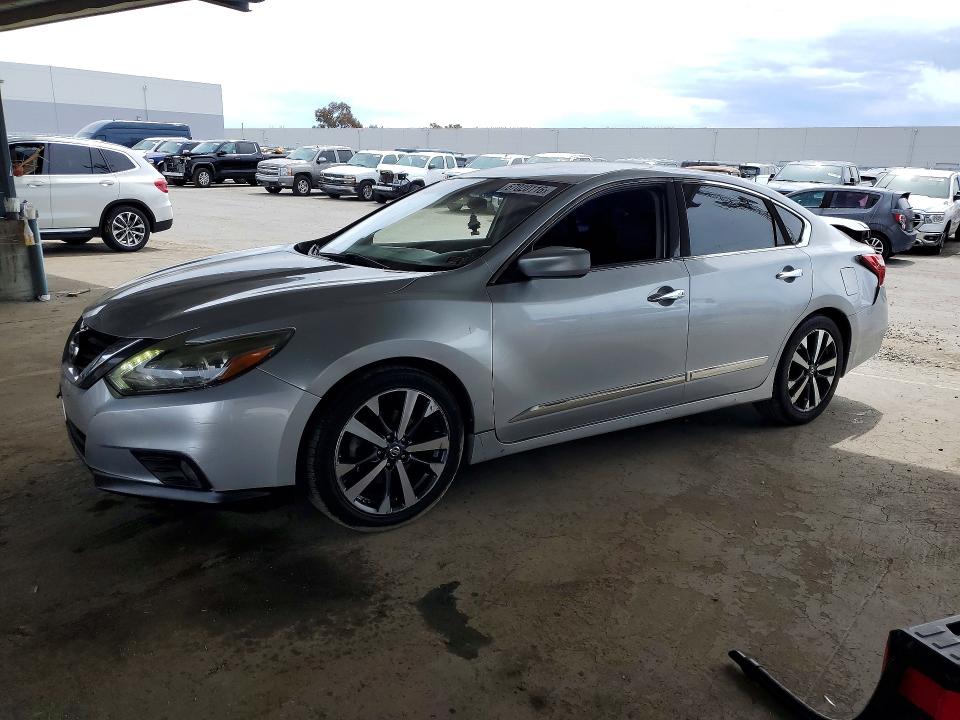 NISSAN ALTIMA 2016 with VIN 1N4BL3AP0GC213381 - Photo from auction