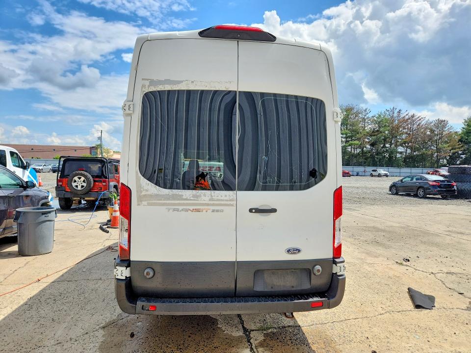 Photo 6 from auction – 2019 FORD TRANSIT with VIN 1FTYR3XM4KKA92790