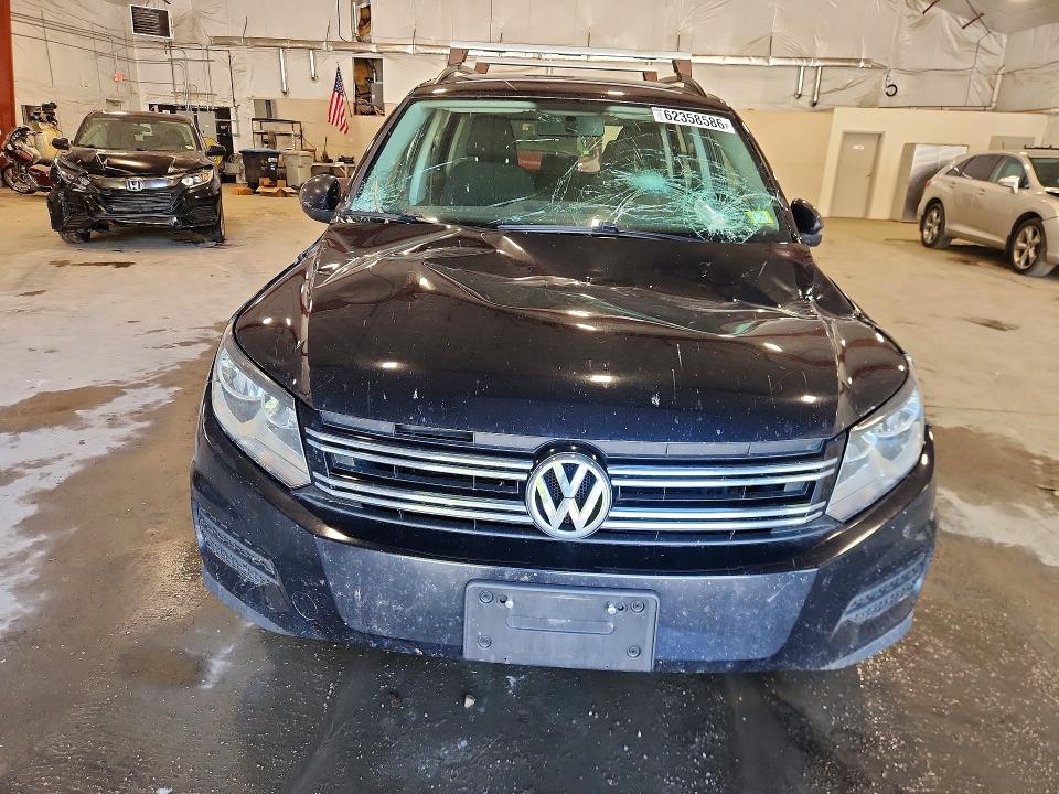 Photo 5 from auction – 2018 VOLKSWAGEN TIGUAN LIMITED with VIN WVGBV7AX4JK001782