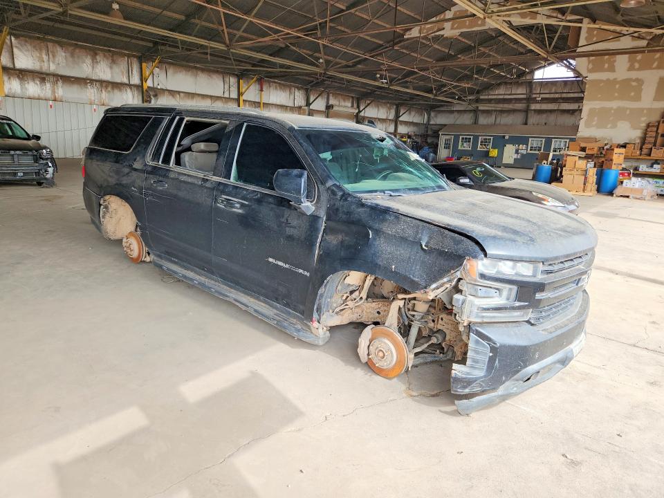 Снимка 4 от търг – 2021 CHEVROLET SUBURBAN с VIN 1GNSKCKD6MR238657