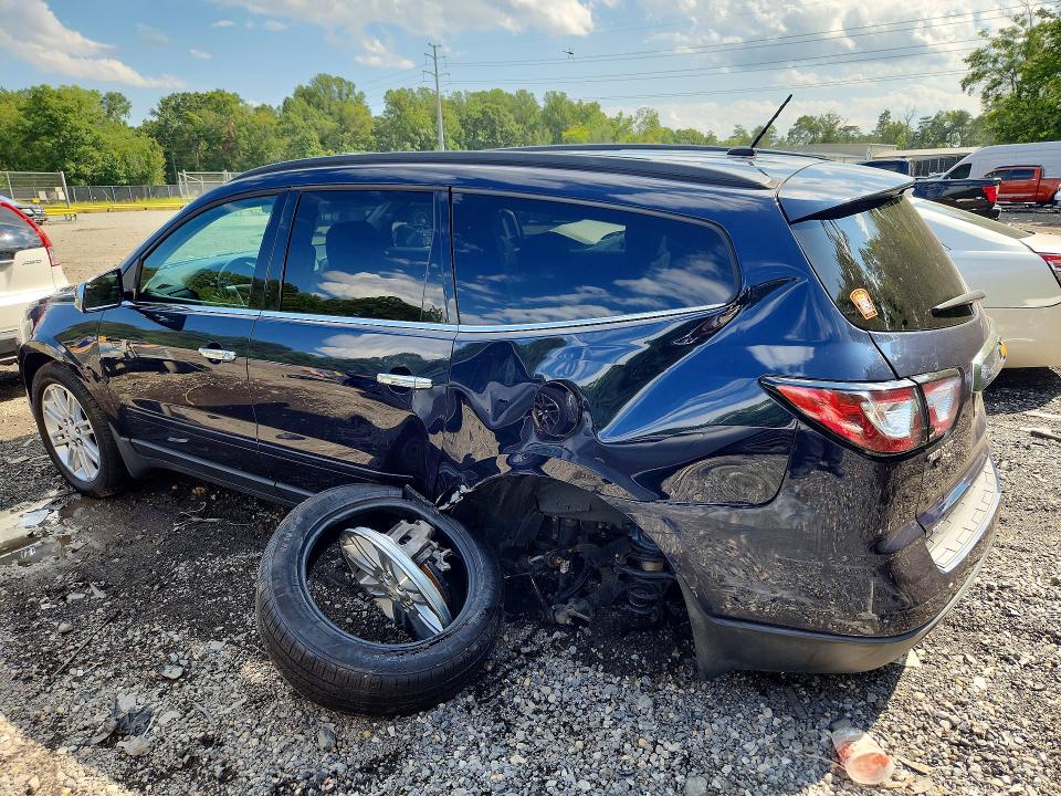 Photo 2 from auction – 2015 CHEVROLET TRAVERSE with VIN 1GNKVGKD4FJ321634
