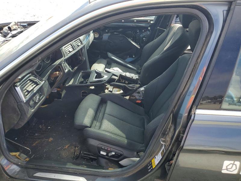 Photo 7 from auction – 2017 BMW 330 with VIN WBA8D9C5XHK678402