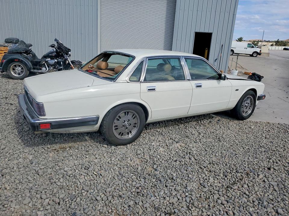 Photo 3 from auction – 1994 JAGUAR XJ6 with VIN SAJHX1748RC693667