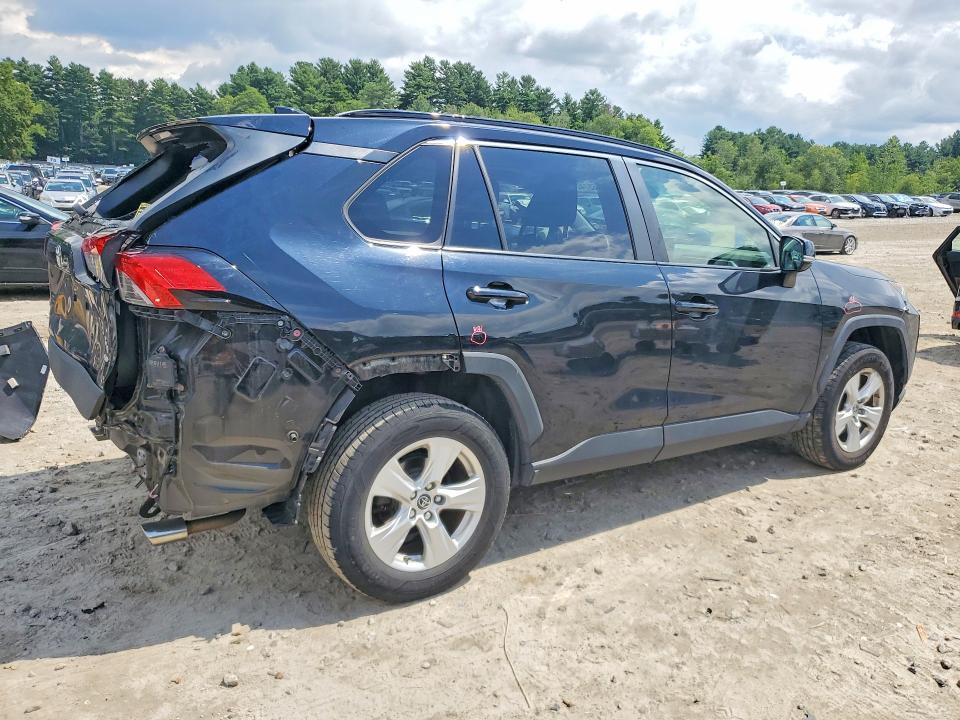 Photo 3 from auction – 2019 TOYOTA RAV4 with VIN JTMP1RFV8KD506853