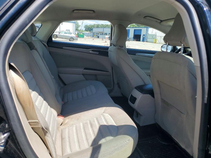 Photo 10 from auction – 2018 FORD FUSION with VIN 3FA6P0LU2JR152521