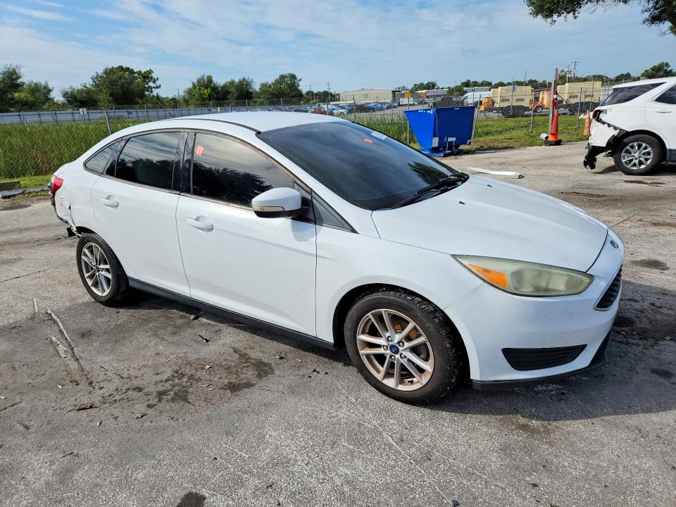 Photo 4 from auction – 2017 FORD FOCUS with VIN 1FADP3FE8HL269865