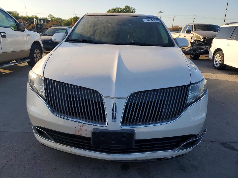Photo 5 from auction – 2014 LINCOLN MKT with VIN 2LMHJ5ATXEBL59013