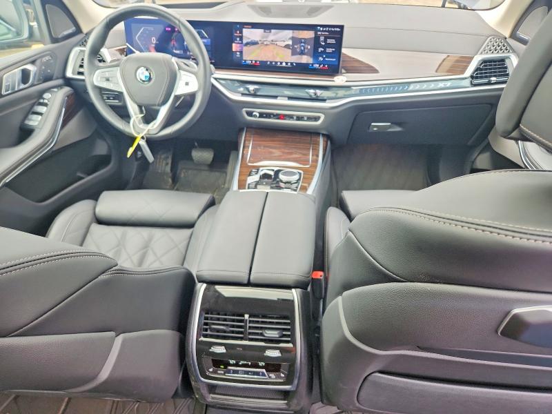 Photo 8 from auction – 2026 BMW X7 with VIN 5UX23EM04T9202961
