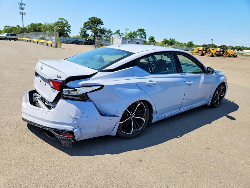 Photo 3 from auction – 2024 NISSAN ALTIMA with VIN 1N4BL4CV9RN325959