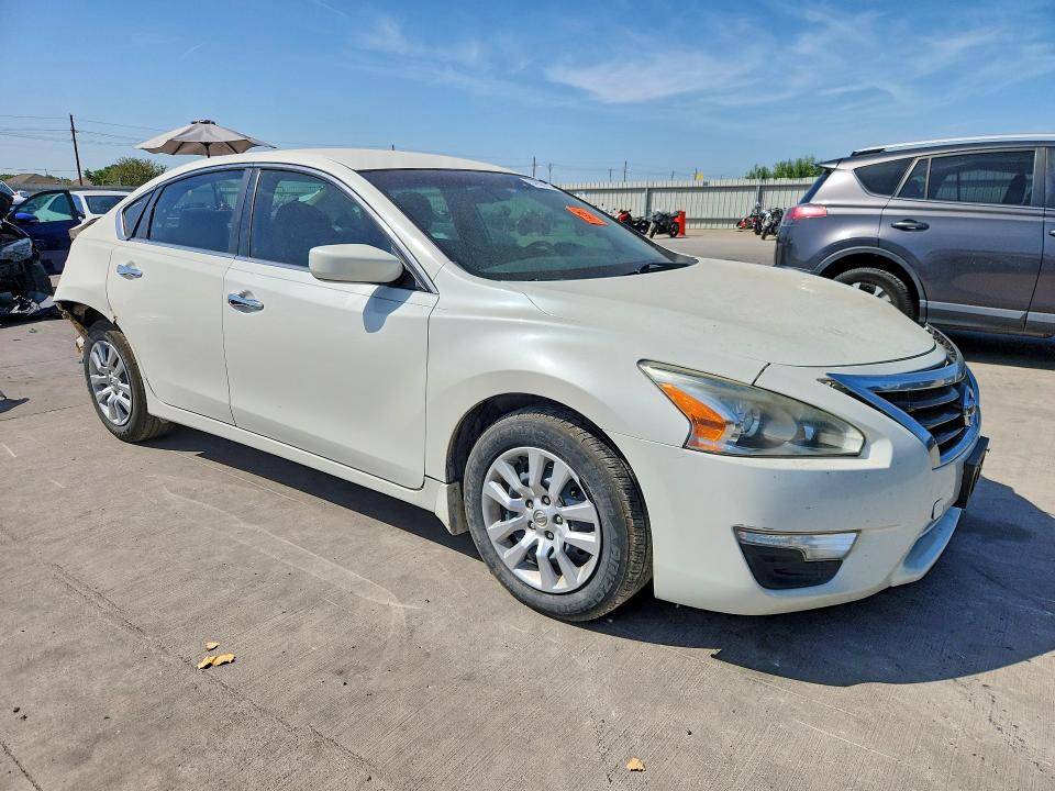 Photo 4 from auction – 2015 NISSAN ALTIMA with VIN 1N4AL3AP9FN344081