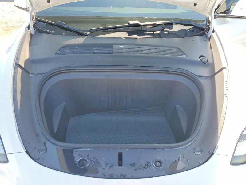 Photo 12 from auction – 2020 TESLA MODEL Y with VIN 5YJYGDEE8LF010551