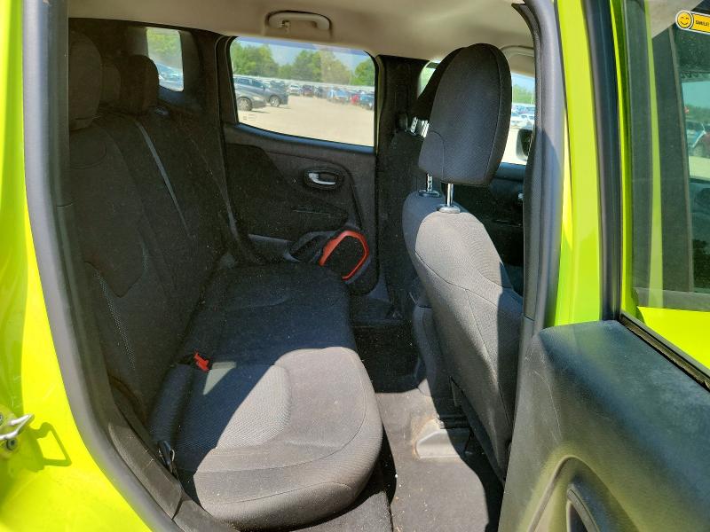 Photo 10 from auction – 2018 JEEP RENEGADE with VIN ZACCJBAB5JPH73094