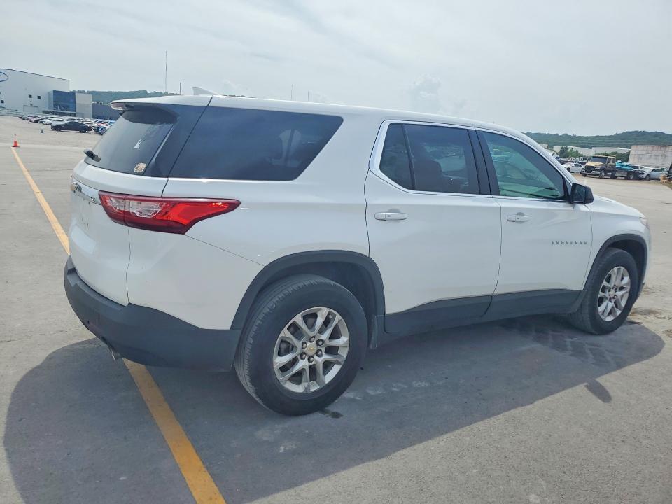 Photo 3 from auction – 2019 CHEVROLET TRAVERSE with VIN 1GNERFKW6KJ246975