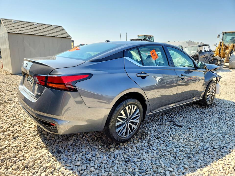 Photo 3 from auction – 2026 NISSAN ALTIMA with VIN 1N4BL4DW4TN345342