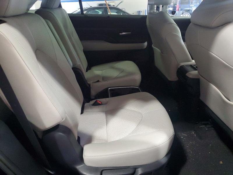 Photo 11 from auction – 2026 TOYOTA GRAND HIGHLANDER with VIN 5TDAAAB50TS125310