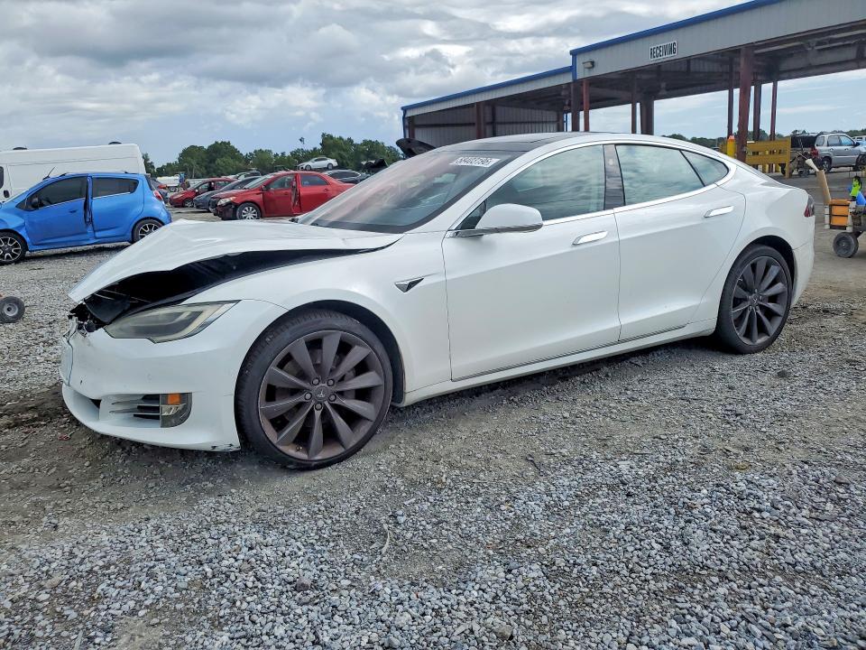 TESLA MODEL S 2017 with VIN 5YJSA1E29HF184535 - Photo from auction