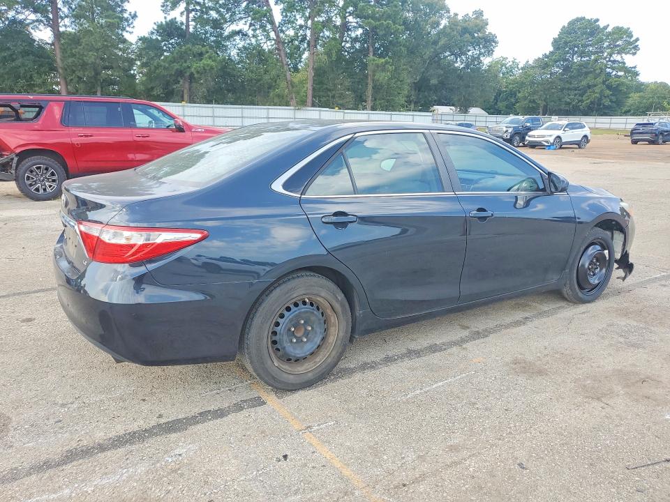 Photo 3 from auction – 2017 TOYOTA CAMRY with VIN 4T1BF1FK6HU392293