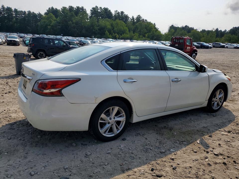 Photo 3 from auction – 2015 NISSAN ALTIMA with VIN 1N4AL3AP7FC156395