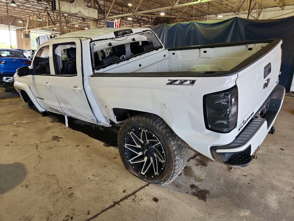 Photo 2 from auction – 2017 CHEVROLET SILVERADO with VIN 3GCUKREC7HG462064