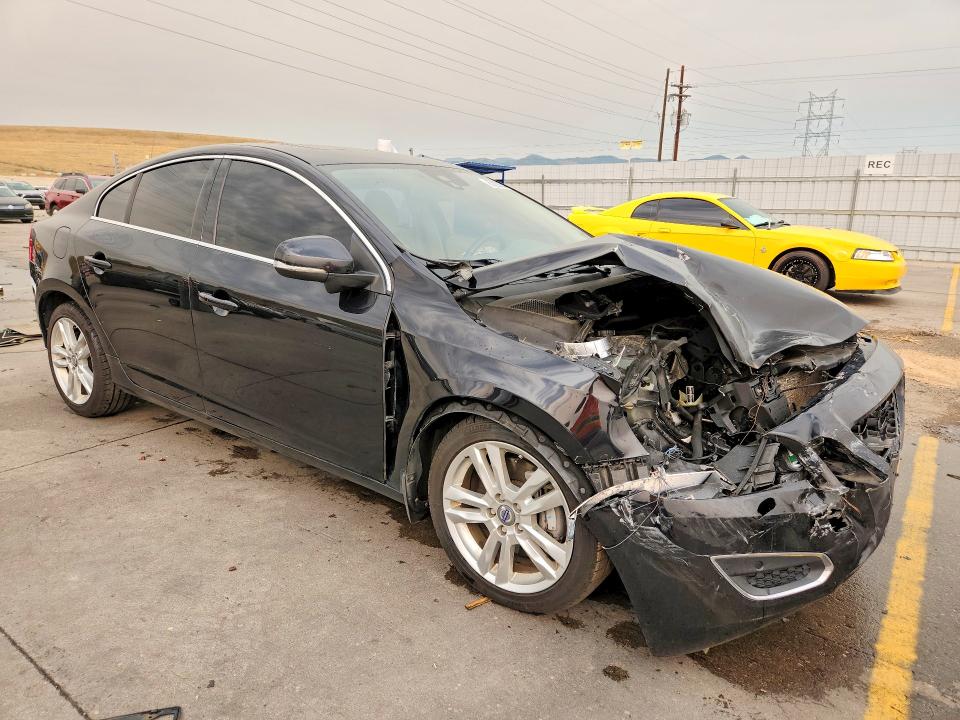 Photo 4 from auction – 2012 VOLVO S60 with VIN YV1622FS8C2111035