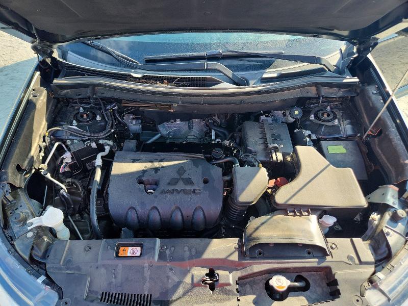 Photo 12 from auction – 2018 MITSUBISHI OUTLANDER with VIN JA4AZ3A31JZ043693