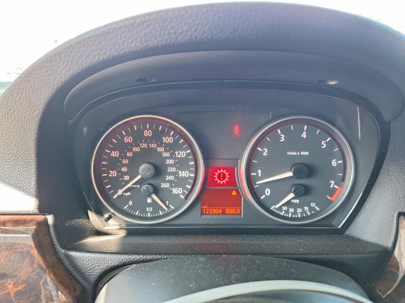 Photo 9 from auction – 2006 BMW 325 with VIN WBAVB13536PT07656