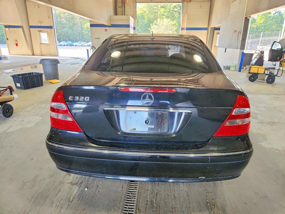 Photo 6 from auction – 2003 MERCEDES-BENZ E with VIN WDBUF65J83A356729