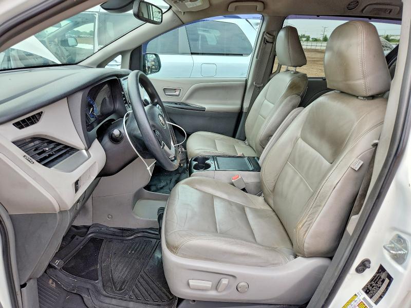 Photo 7 from auction – 2019 TOYOTA SIENNA with VIN 5TDKZ3DC6KS987286