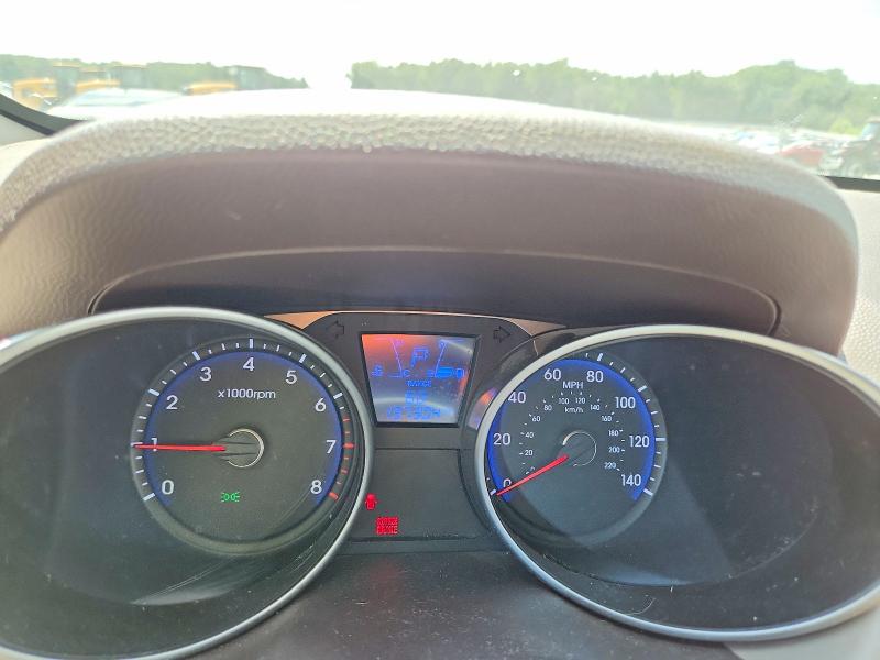 Photo 9 from auction – 2011 HYUNDAI TUCSON with VIN KM8JUCAC0BU227487