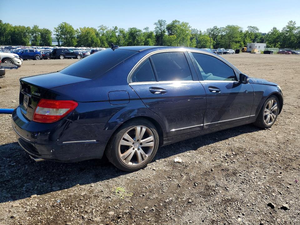 Photo 3 from auction – 2010 MERCEDES-BENZ C with VIN WDDGF8BB4AR108330