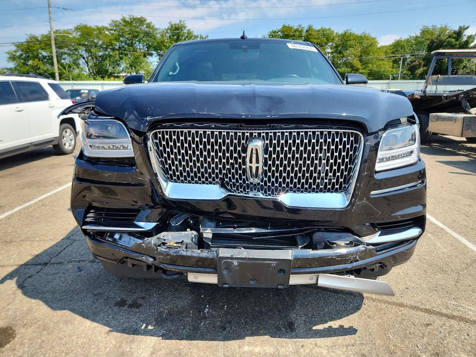 Photo 5 from auction – 2020 LINCOLN NAVIGATOR with VIN 5LMJJ3LT6LEL00747