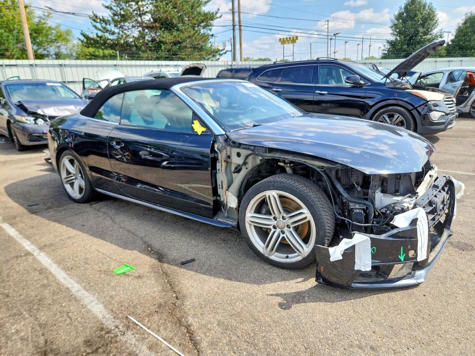 Photo 4 from auction – 2013 AUDI S5 with VIN WAUVGAFH5DN011165