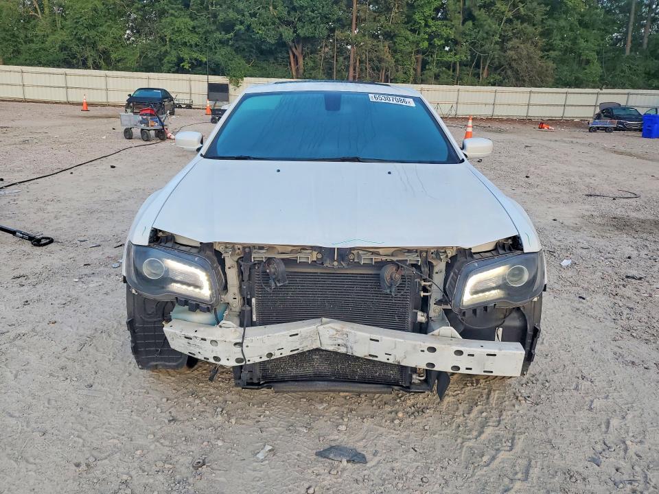 Photo 5 from auction – 2020 CHRYSLER 300 with VIN 2C3CCABT8LH180656