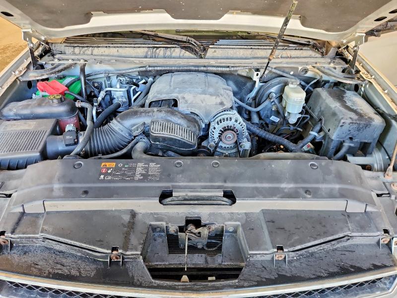 Photo 12 from auction – 2012 CHEVROLET SUBURBAN with VIN 1GNSKHE70CR246724