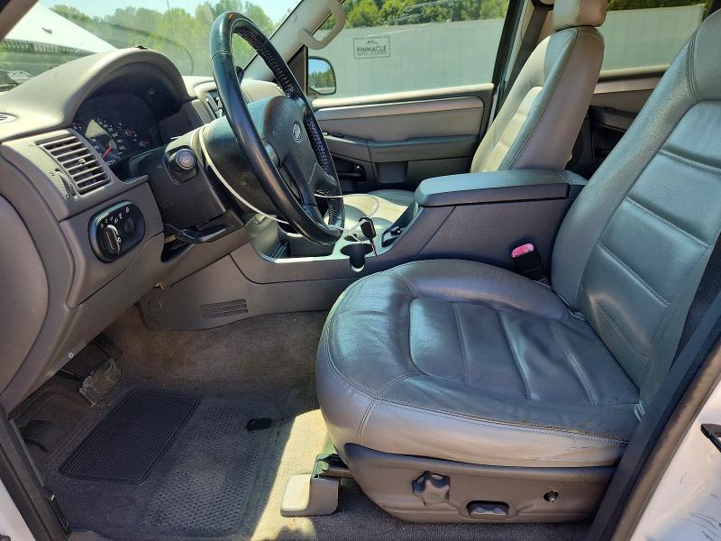 Photo 7 from auction – 2004 FORD EXPLORER with VIN 1FMZU63K04UB98441