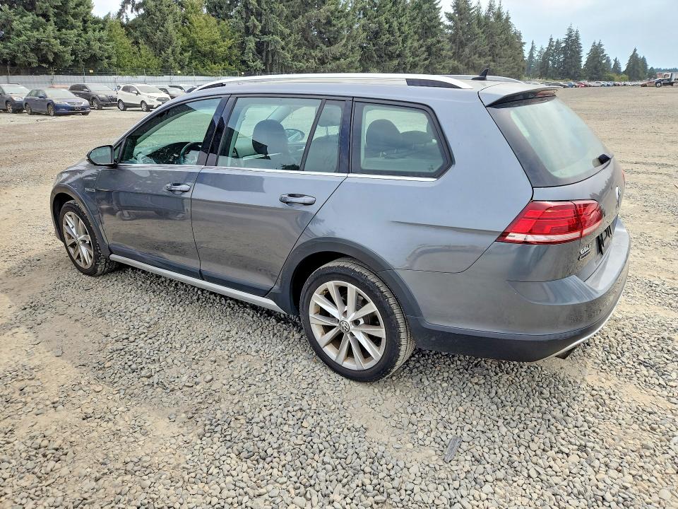 Photo 2 from auction – 2019 VOLKSWAGEN GOLF ALLTRACK with VIN 3VWH17AU2KM501561