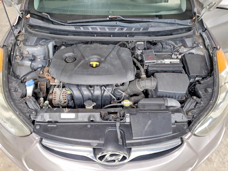 Снимка 11 от търг – 2012 HYUNDAI ELANTRA с VIN 5NPDH4AE5CH145277