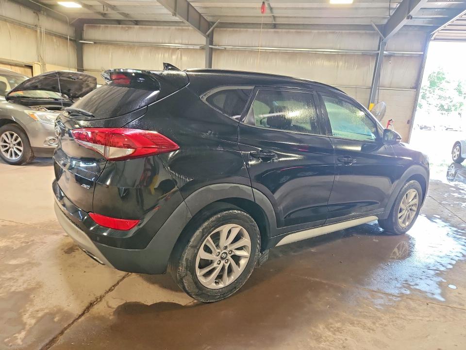 Photo 3 from auction – 2018 HYUNDAI TUCSON with VIN KM8J3CA28JU794393