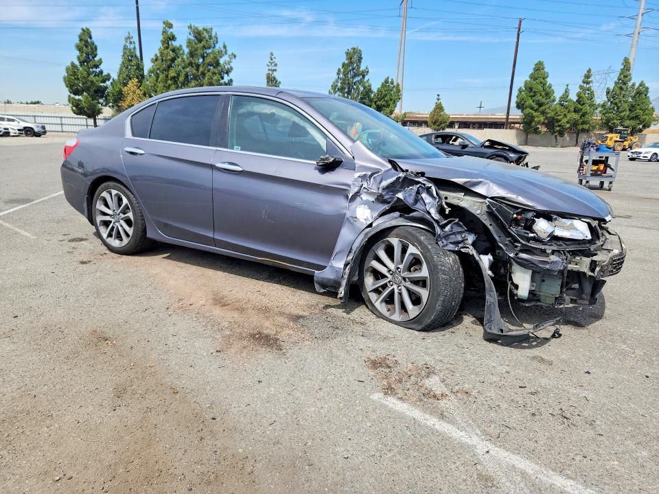 Photo 4 from auction – 2014 HONDA ACCORD with VIN 1HGCR2F55EA234008