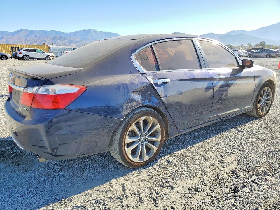 Photo 3 from auction – 2015 HONDA ACCORD with VIN 1HGCR2F59FA193125