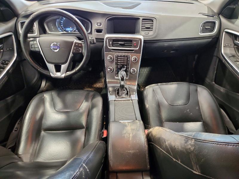 Photo 8 from auction – 2016 VOLVO V60 with VIN YV140MEM0G1307400